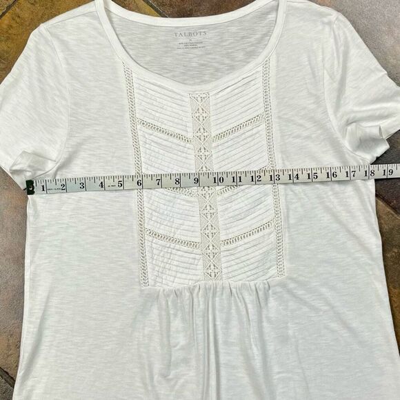 Talbots White Embroidered T-Shirt Medium - Picture 7 of 10